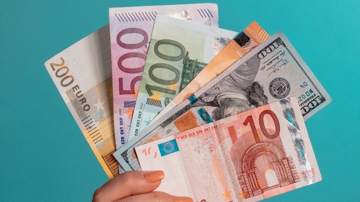 Πόσα χρήματα θέλει κάποιος για να πετύχει τα όνειρά του Πόσα χρήματα θέλει κάποιος για να πετύχει τα όνειρά του